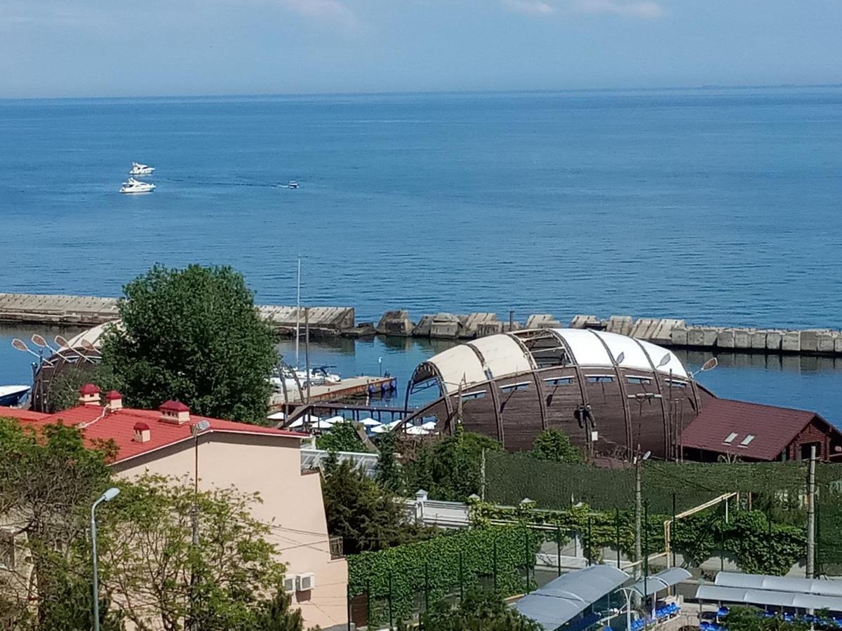 Ваша Квартира В Одессе - У Самого Моря! Odesa Exterior foto